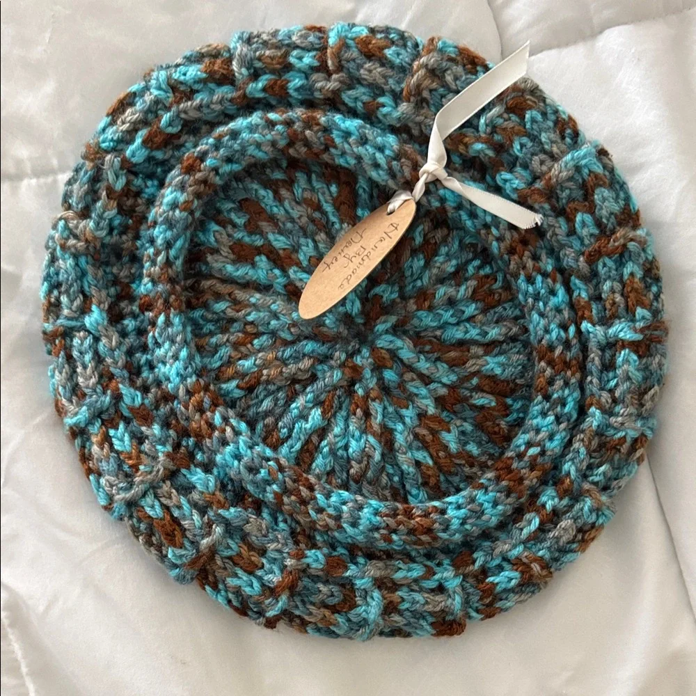 Stylish Multicolor Knit Beret - Picture 2 of 3